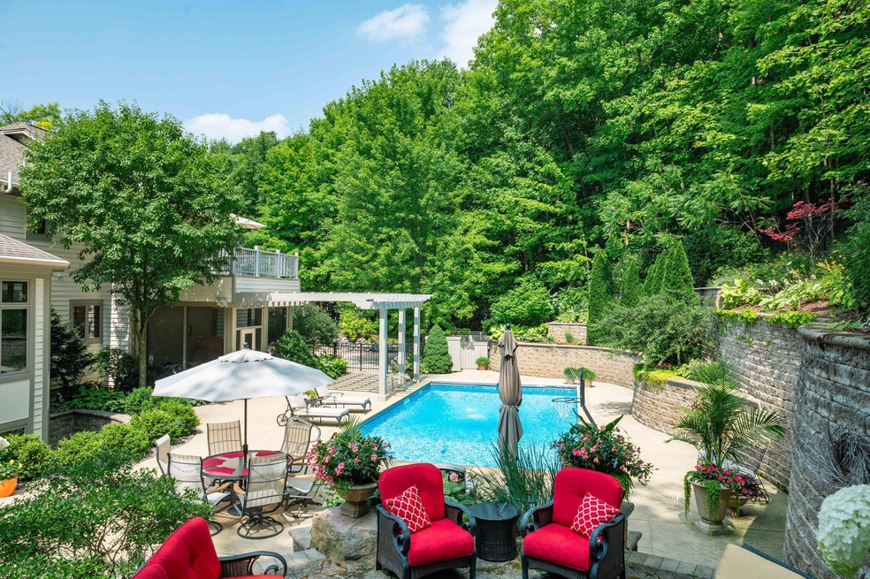 Multiple Entertaining Areas