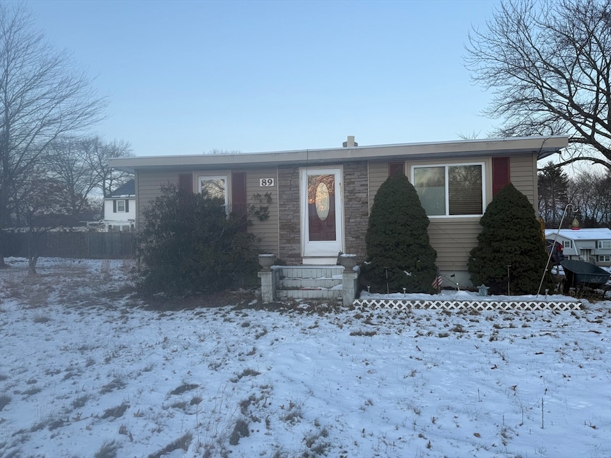89 Newbury St, Dracut, MA 01826 - photo 1