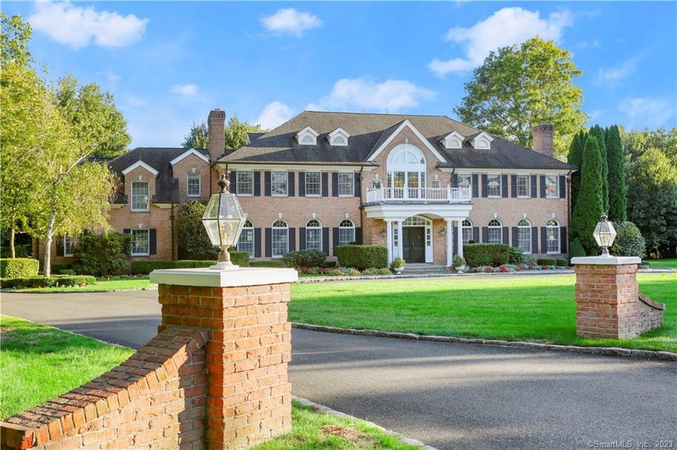 100 Beagling Hill Cir, Fairfield, CT 06824 - photo 1