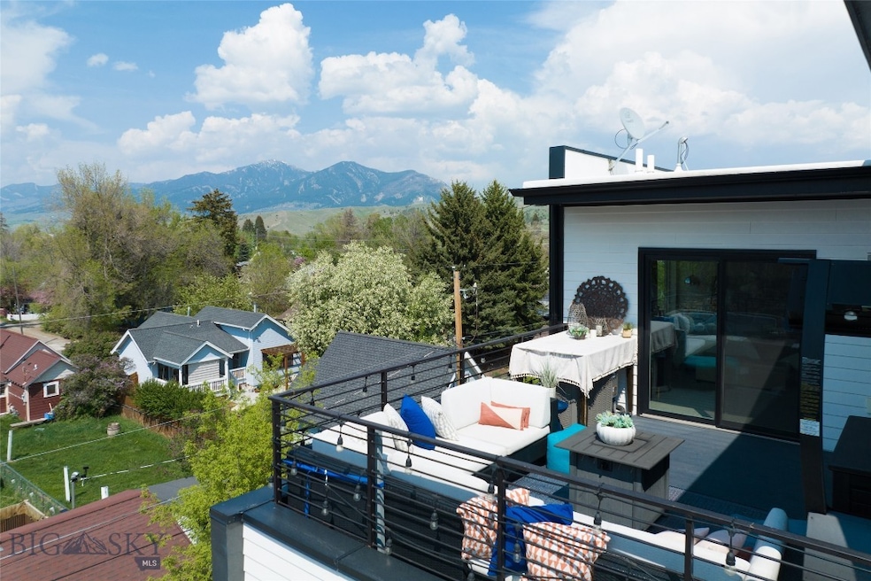 Corner Rooftop Deck with Pano Views