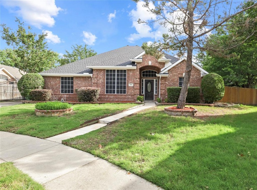 206 Elmcrest Dr, Murphy, TX 75094 - photo 1