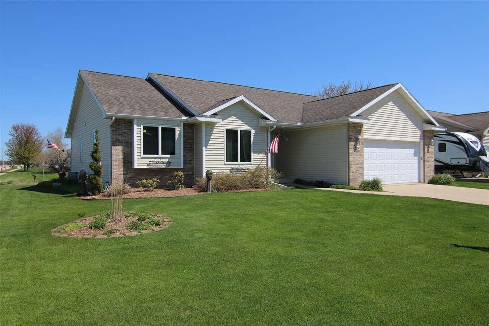 228 Division St, Brooklyn, WI 53521 - photo 1