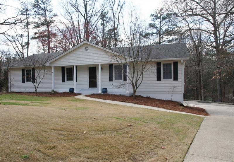 1529 E Piedmont Rd, Marietta, GA 30062 - photo 1