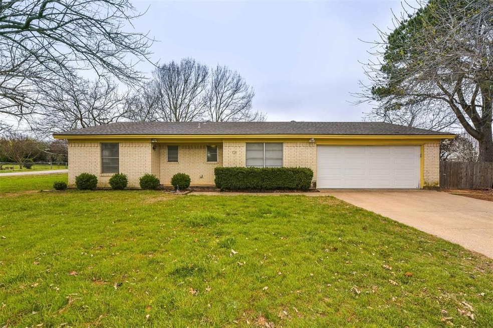 108 Thomas St, Joshua, TX 76058 - photo 1