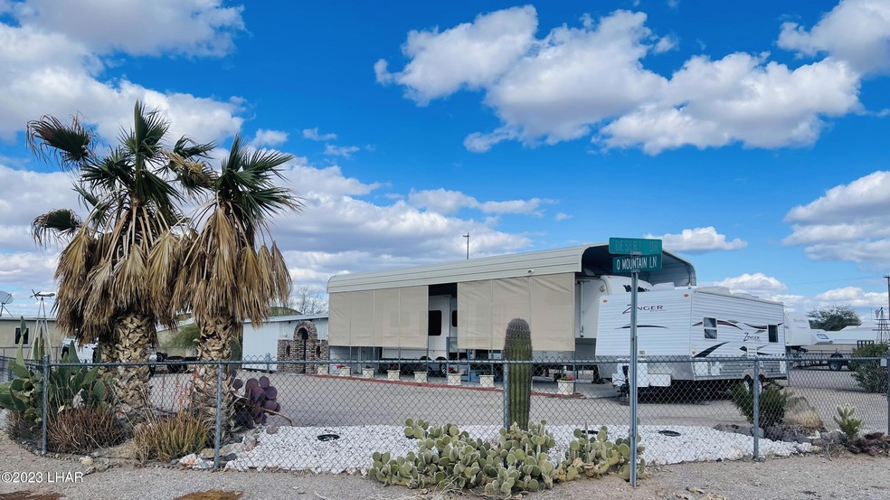 776 W Desert Dr, Quartzsite, AZ 85346 - photo 1