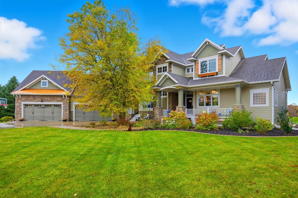 310 48th Ave SW, Moorhead, MN 56560 - photo 1