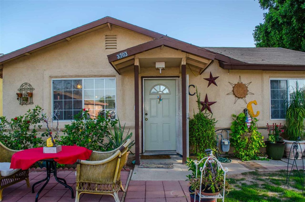 3703 W Linda Ln, Yuma, AZ 85364 - photo 1