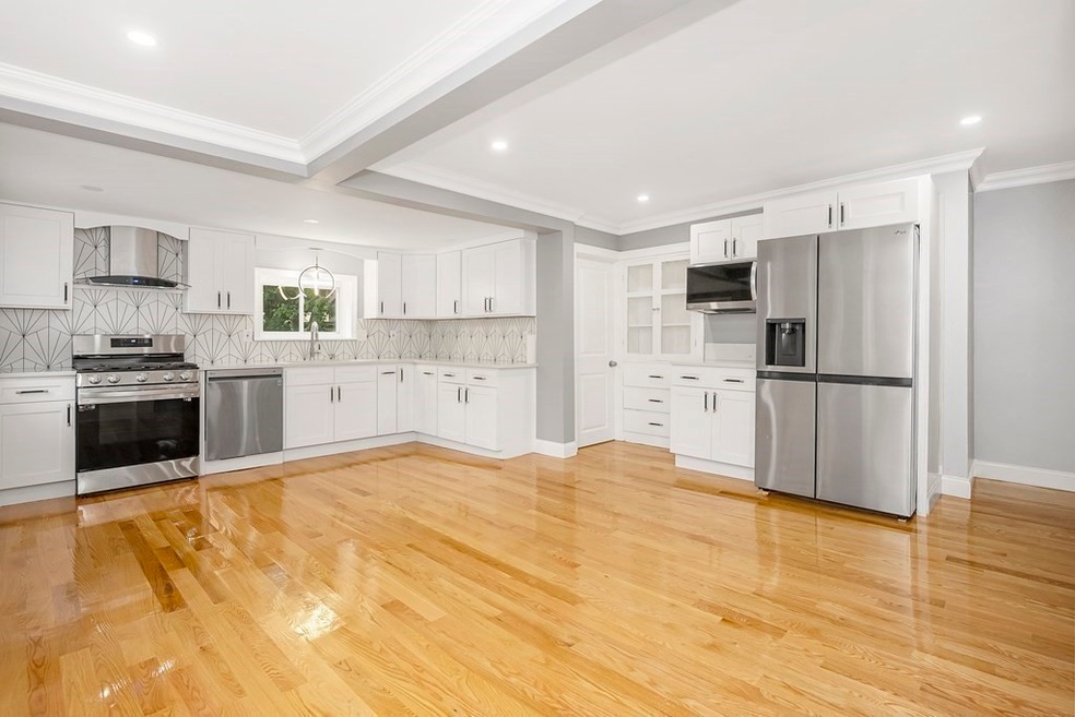 31 Elliot St unit 31, Braintree, MA 02184 - photo 1