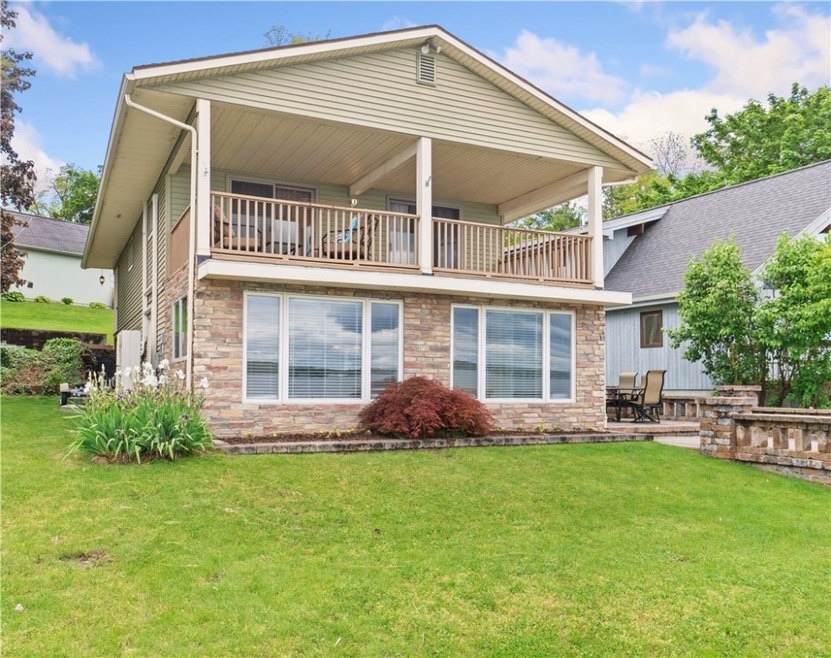 Pending $939,000 • Co-Listing Agent