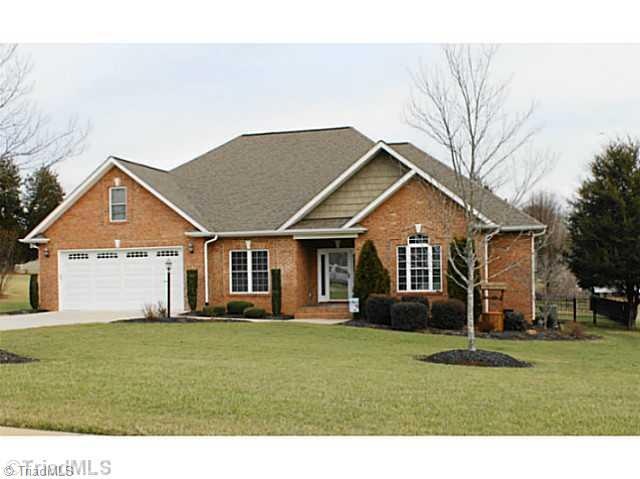 141 Postell Dr, Statesville, NC 28625 - photo 1