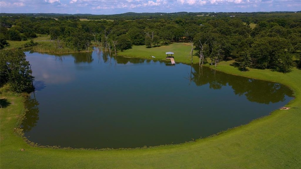 550 County Road 2117, Gainesville, TX 76240 - photo 1