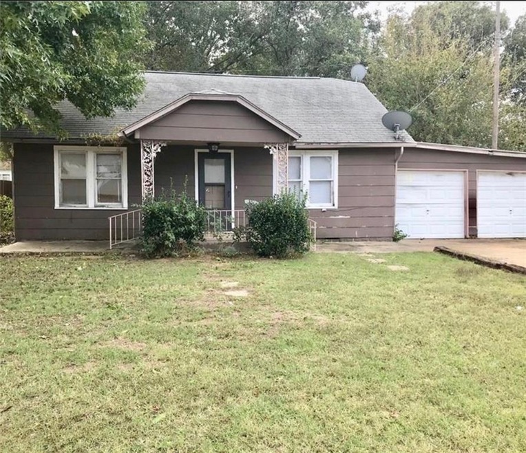 Home on West Benedict.  Is in need of major repair