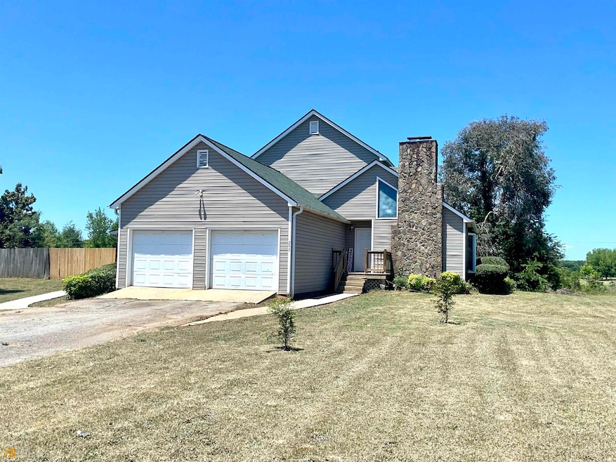 297 Windsong Rd, Hartwell, GA 30643 - photo 1