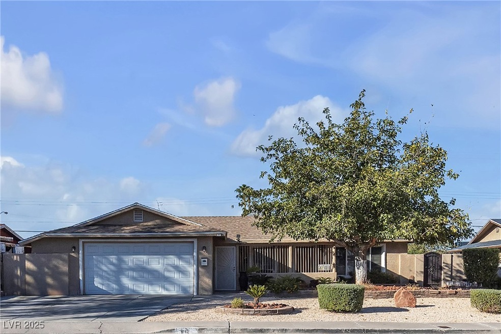 882 Count Wutzke Ave, Las Vegas, NV 89119 - photo 1