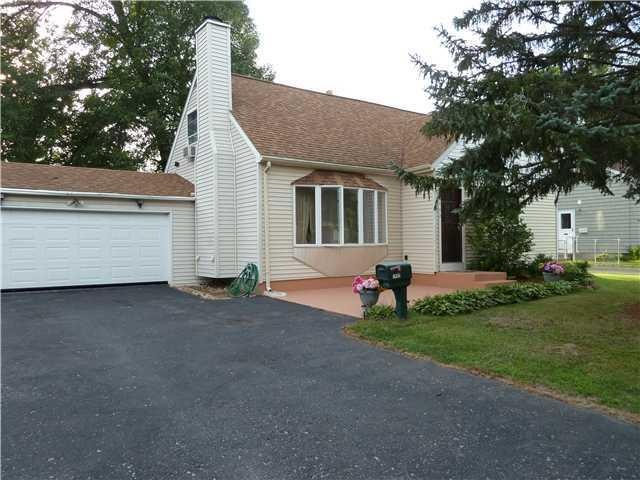 1442 Birch Dr, North Tonawanda, NY 14120 - photo 1