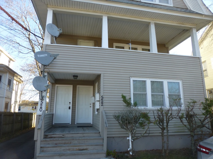 520 Ocean Ave unit 2, New London, CT 06320 - photo 1