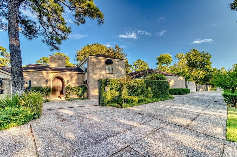 122 Gessner Rd, Houston, TX 77024 - photo 1