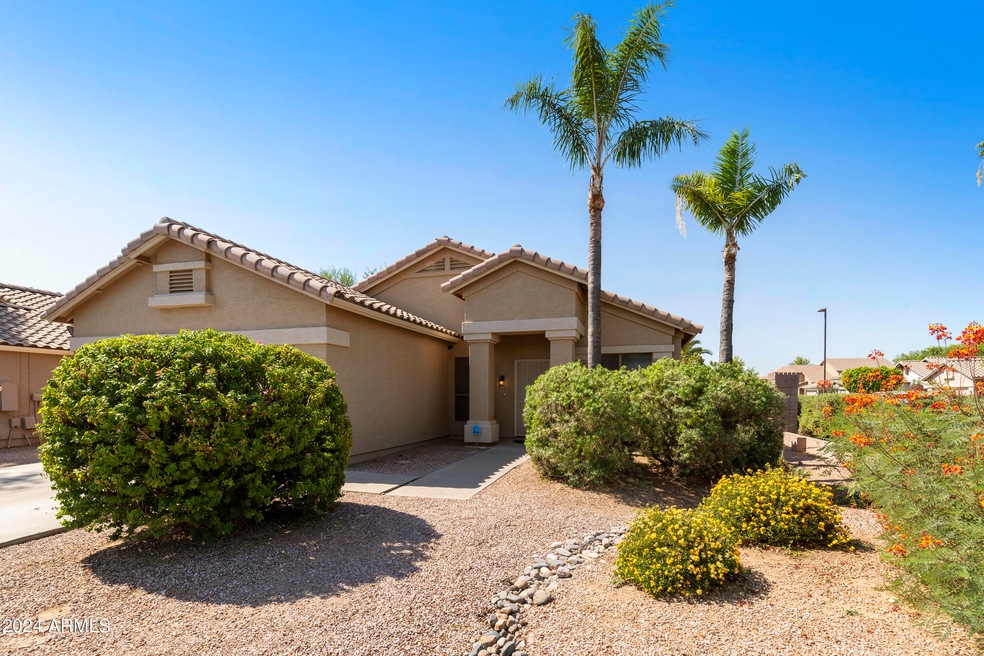 3875 E Vaughn Ave unit 2B, Gilbert, AZ 85234 - photo 1