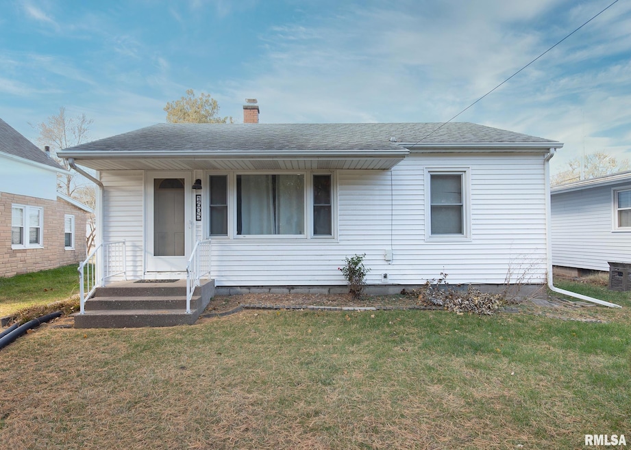 1605 34th St, Moline, IL 61265 - photo 1