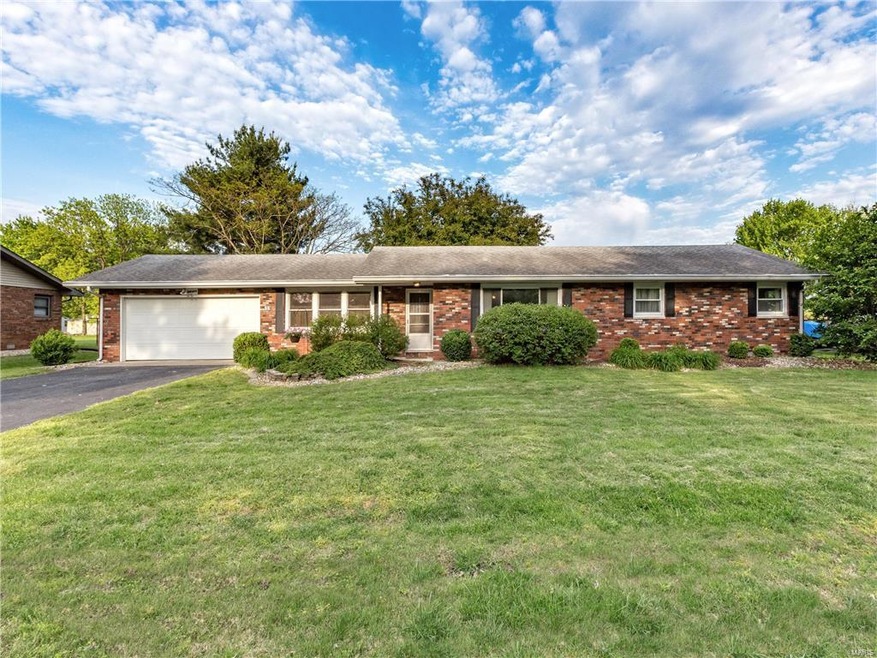 11 Belair Ct, Maryville, IL 62062 - photo 1