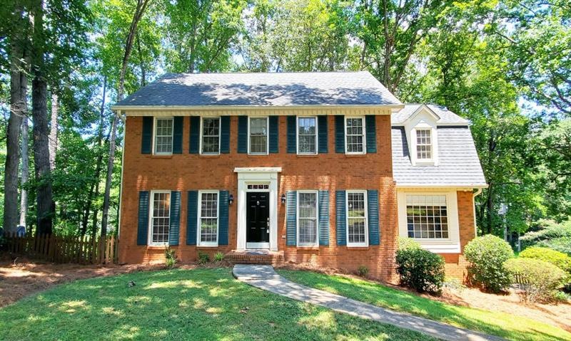 5310 E Cove NE, Marietta, GA 30068 - photo 1