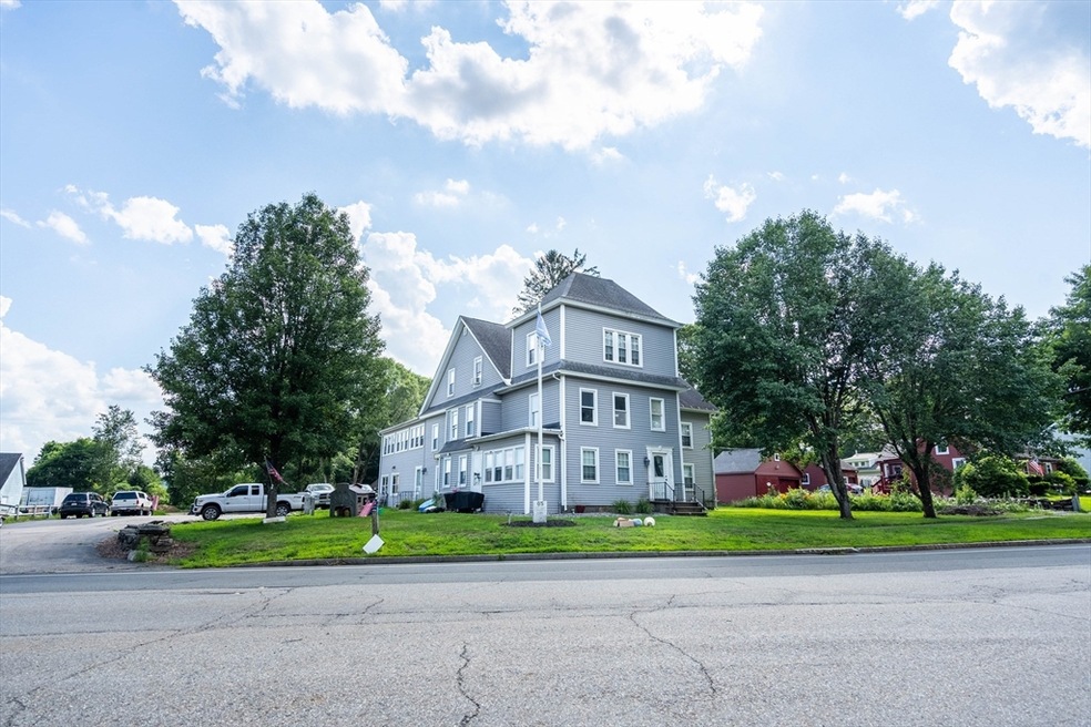 85 E Main St unit 2, West Brookfield, MA 01585 - photo 1