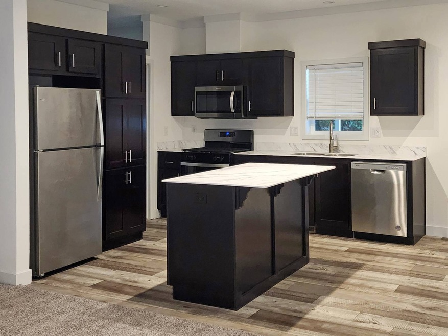 370 E Lassen Ave unit 15, Chico, CA 95973 - photo 1