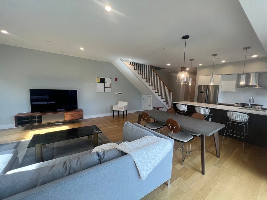 260 Beacon St unit 201, Somerville, MA 02143 - photo 1