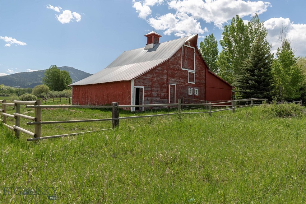Iconic Red Barn built in 1915