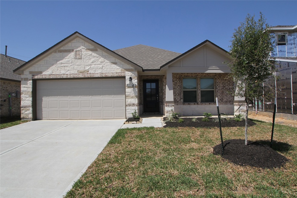5322 Camerford Ct, Alvin, TX 77511 - photo 1