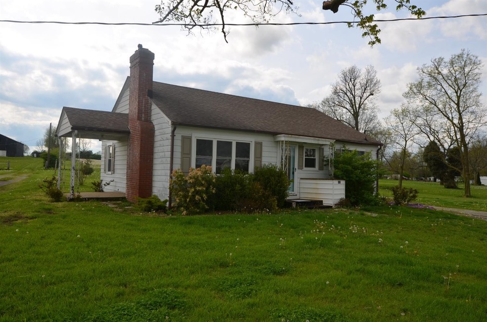 408 S Danville St, Harrodsburg, KY 40330 - photo 1