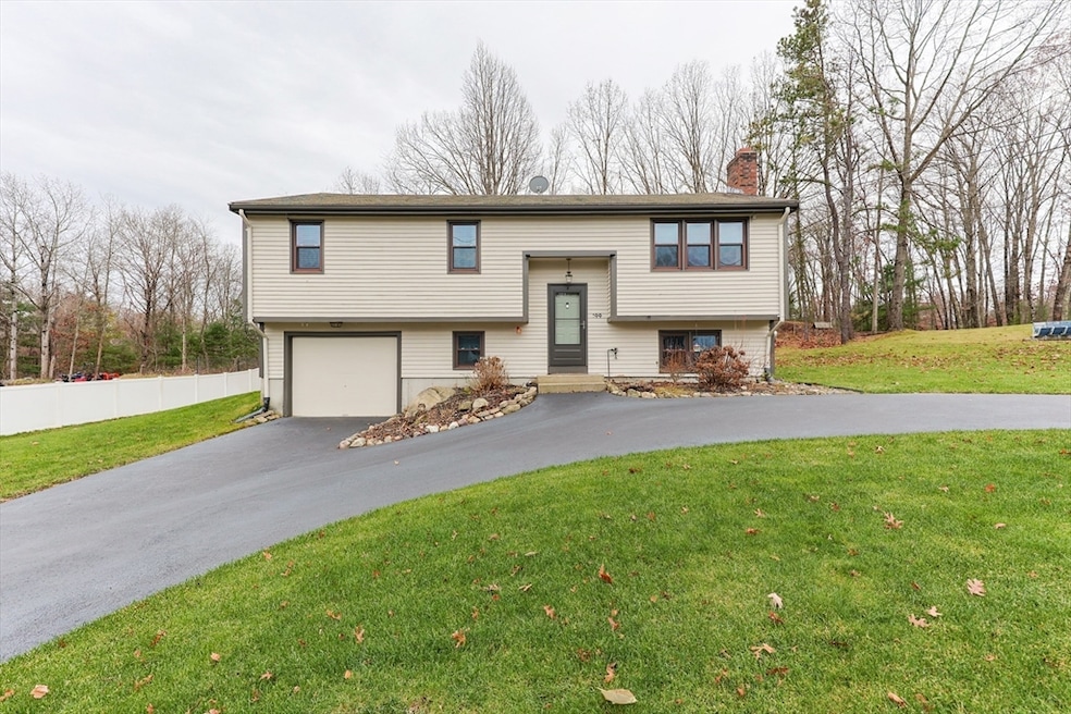 44 Montclair Dr, North Attleboro, MA 02760 - photo 1