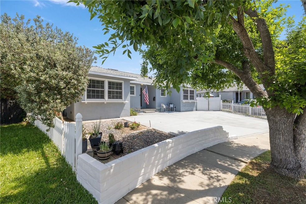 Sold $1,090,000 • Co-Listing Agent