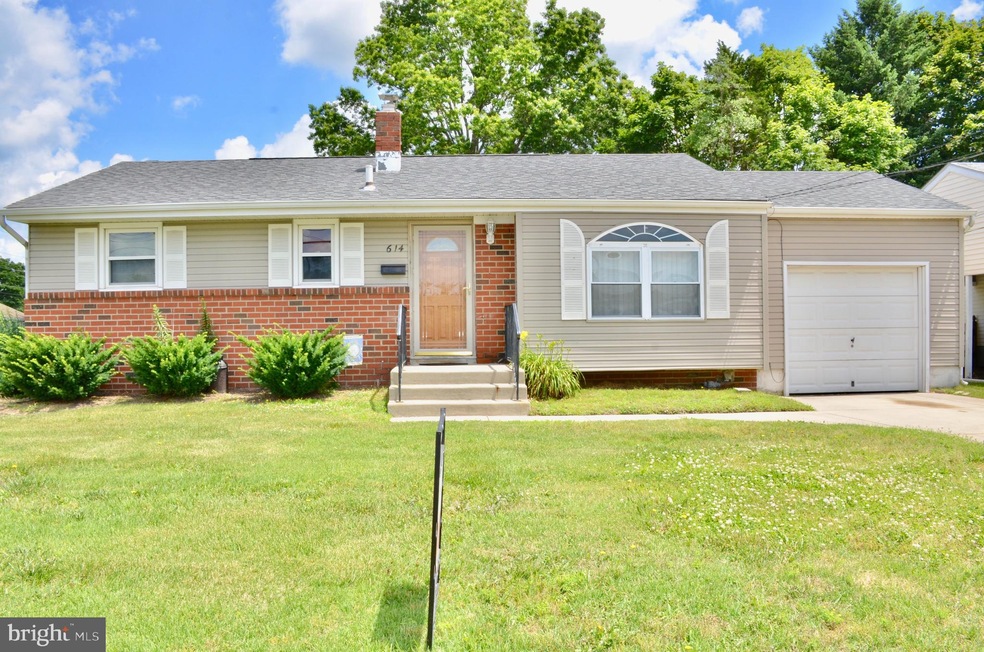 614 Carpenter St, Glassboro, NJ 08028 - photo 1