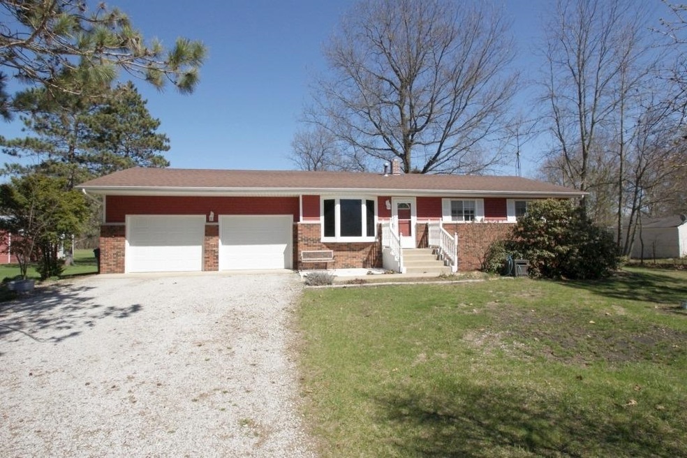 420 N 800 E, Knox, IN 46534 - photo 1