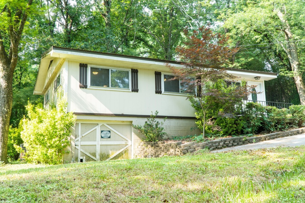 614 Villard St, Rossville, GA 30741 - photo 1