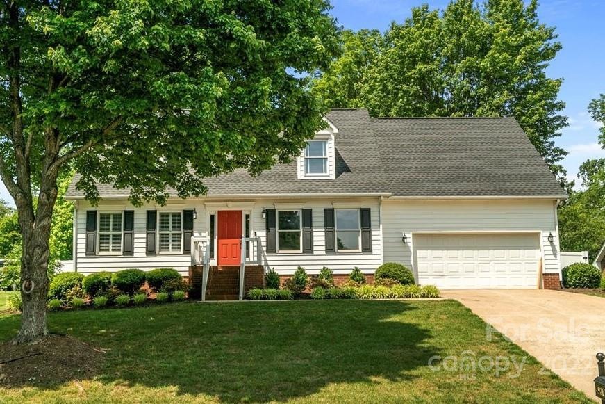 921 Argyle Ct, Statesville, NC 28677 - photo 1