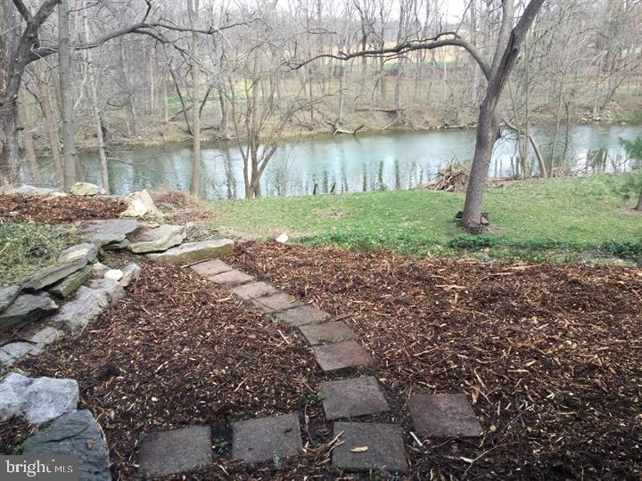 26 Pillar Dr, Reading, PA 19605 - photo 1