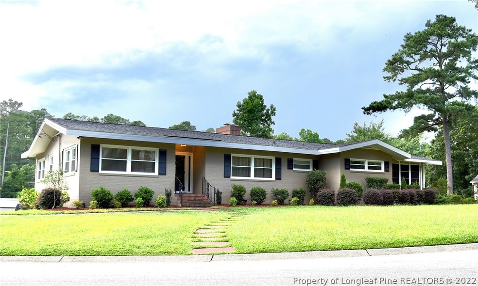 2314 Mirror Lake Dr, Fayetteville, NC 28303 - photo 1