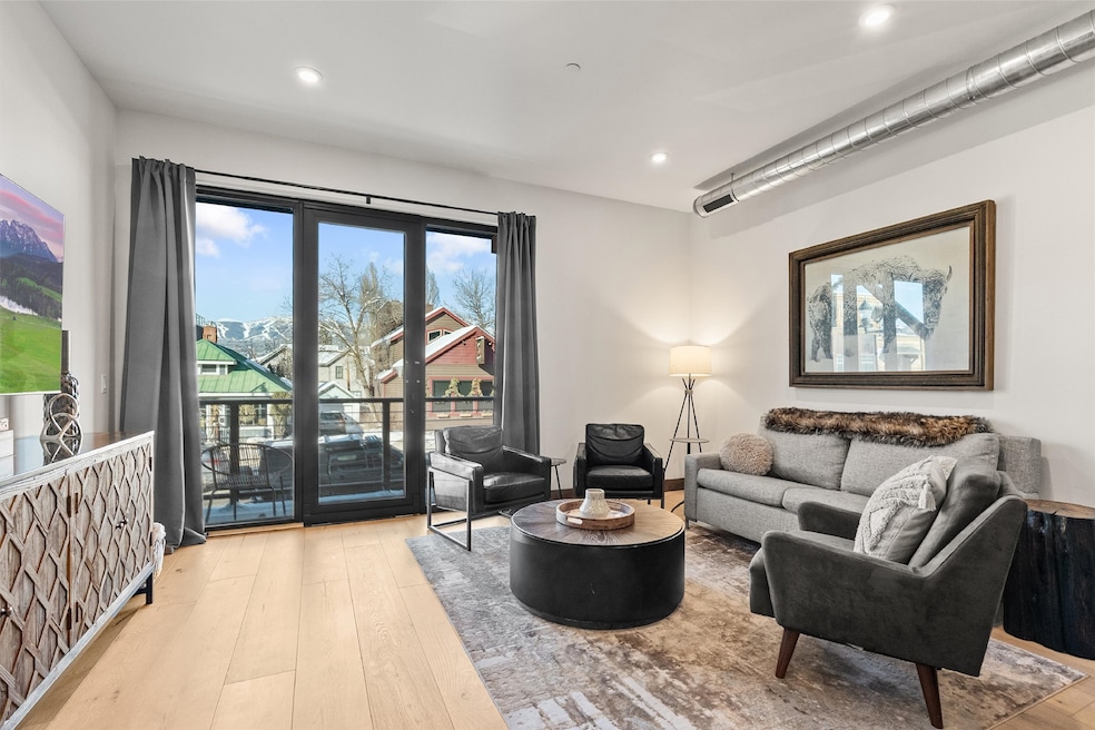 For Sale $1,095,000 • Co-Listing Agent