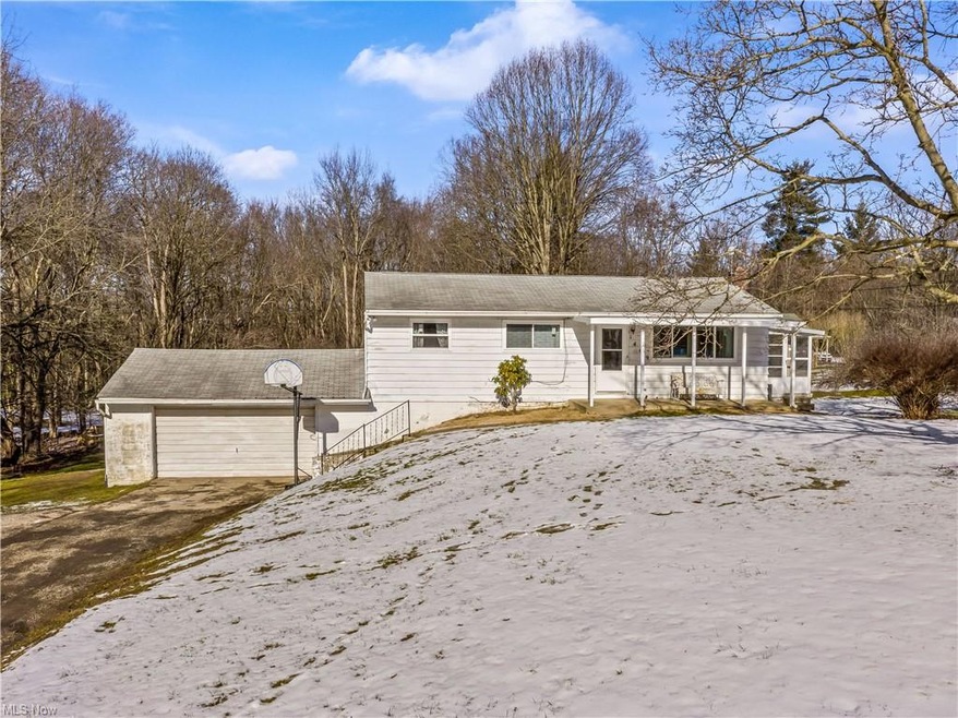 Welcome to 1469 Vanderhoof Rd. in New Franklin