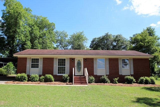 318 Sumner St, Sylvester, GA 31791 - photo 1