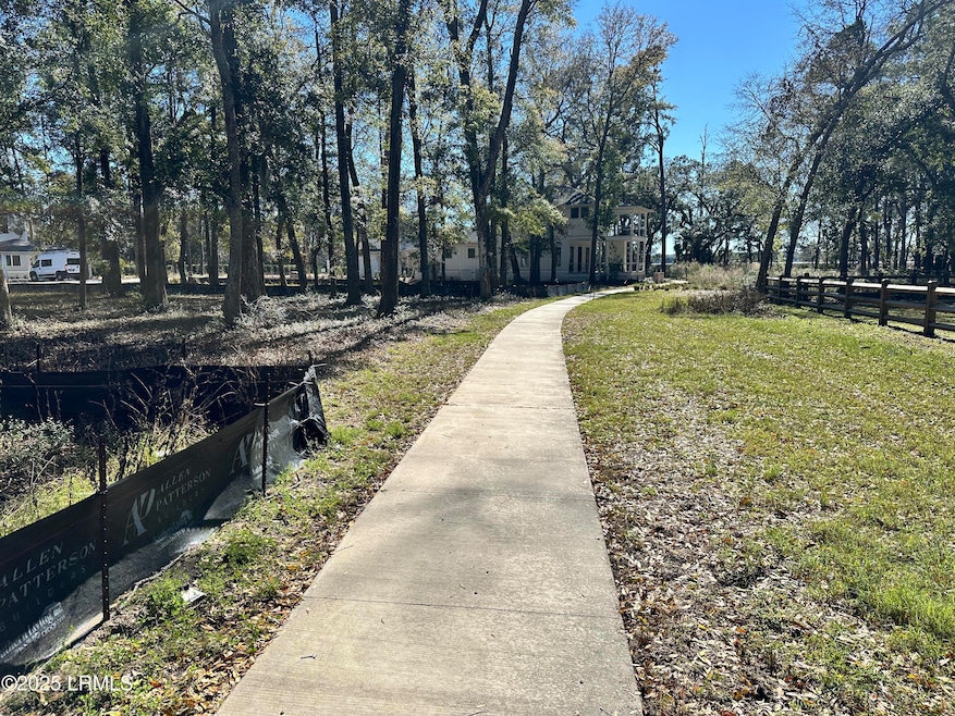 For Sale $285,000 • Co-Listing Agent