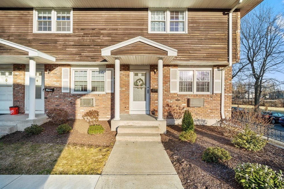 418 Meadow St unit D15, Agawam, MA 01001 - photo 1