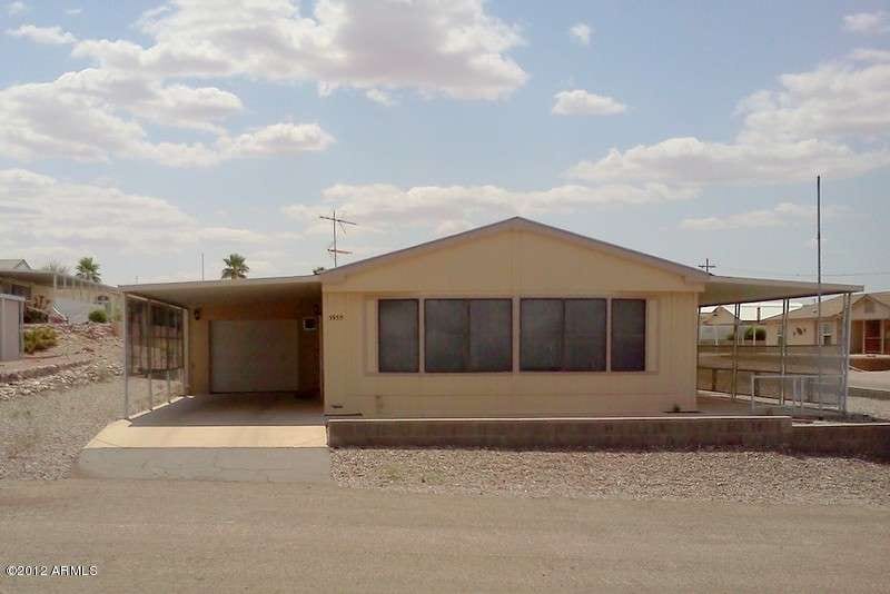 Front view of property