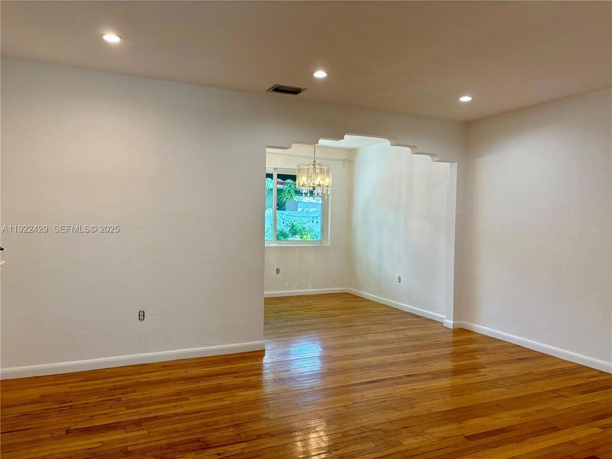 6855 NE 5th Ave unit B, Miami, FL 33138 - photo 1