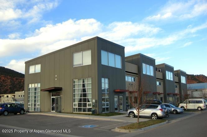 Sold $735,000