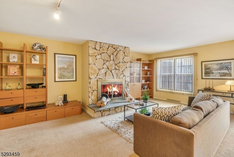 101 C-3 East Oak, Oakland Boro, NJ 07436 - photo 1