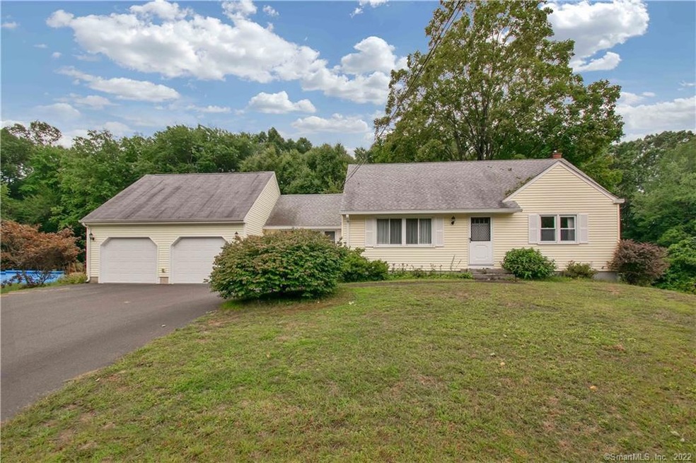 3 Bess Rd, Enfield, CT 06082 - photo 1