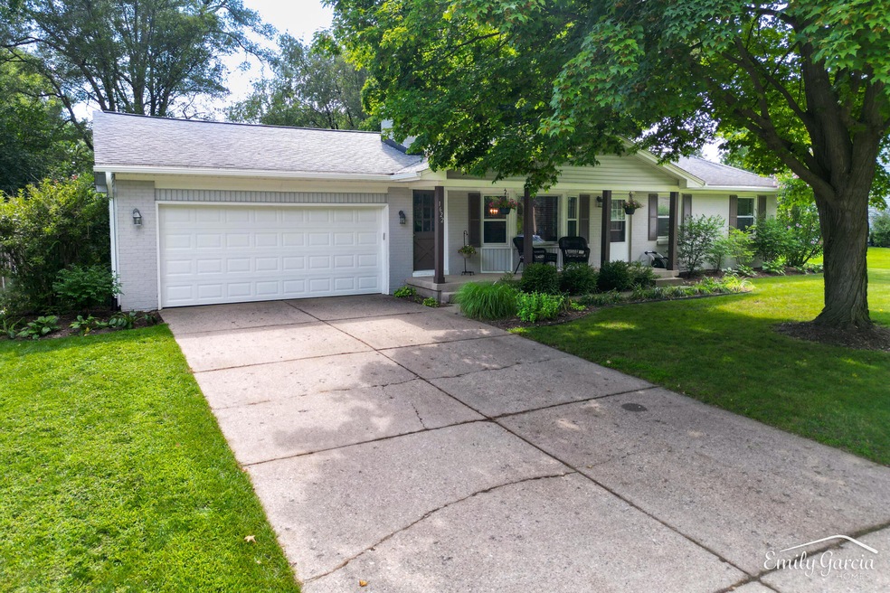 1622 broadview-07